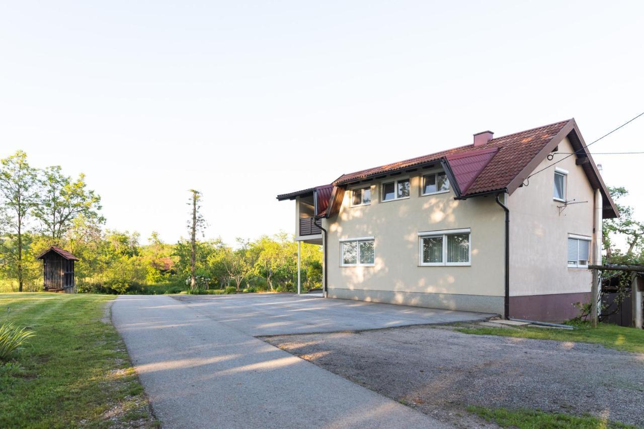 סלוניי Apartman Medved מראה חיצוני תמונה