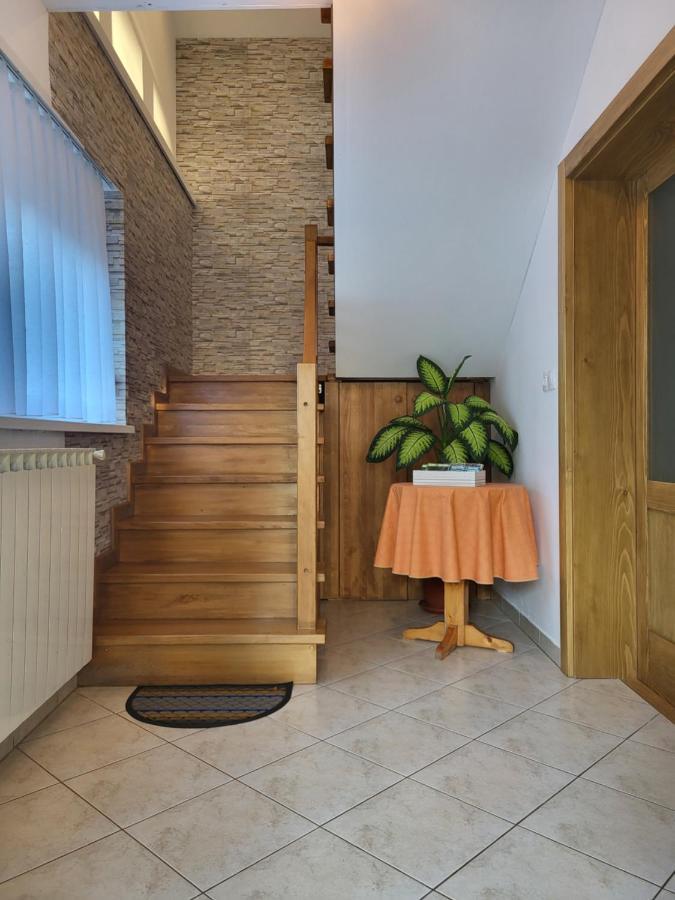 סלוניי Apartman Medved מראה חיצוני תמונה
